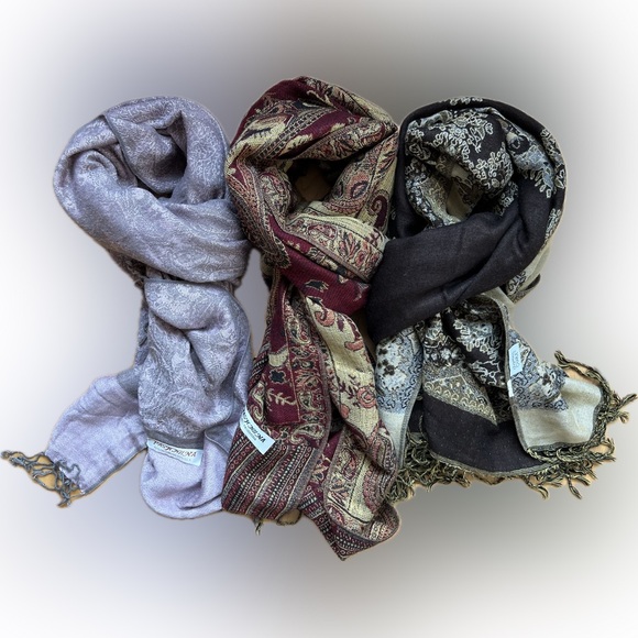 3️⃣Three Pashmina Oblong Scarves/Wraps | Insignificantly Imperfect | Reversible - Picture 4 of 16